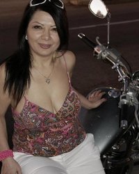 Аппетитные барышни показывают свои прелести 19 фотография Аппетитные барышни показывают свои прелести 19 фотография