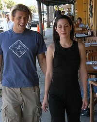 Мать одиночка познакомилась в интернете с трахарем 3 фотография Мать одиночка познакомилась в интернете с трахарем 3 фотография