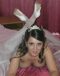 Сексуальная невеста разделась для возлюбленного 22 фотография Сексуальная невеста разделась для возлюбленного 22 фотография