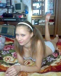 Двадцатилетняя сучка восхищается страстной плотью 1 фотография Двадцатилетняя сучка восхищается страстной плотью 1 фотография