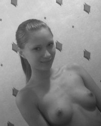 Двадцатилетняя сучка восхищается страстной плотью 3 фотография Двадцатилетняя сучка восхищается страстной плотью 3 фотография