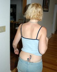 Тощую Машу с волосатой промежностью ебут в писю 2 фотография Тощую Машу с волосатой промежностью ебут в писю 2 фотография