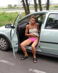 Шалашовка старается возбуждать своими буйками 15 фотография Шалашовка старается возбуждать своими буйками 15 фотография