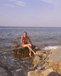 Прелестная домохозяйка осталась голяком 3 фотография Прелестная домохозяйка осталась голяком 3 фотография