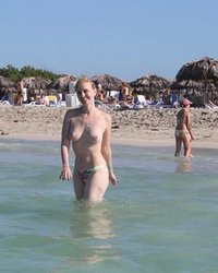 Пышногрудая блондинка разгуливает нагишом на отдыхе 18 фотография Пышногрудая блондинка разгуливает нагишом на отдыхе 18 фотография