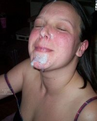 Обильные окончания на лицо и между ног 14 фотография Обильные окончания на лицо и между ног 14 фотография