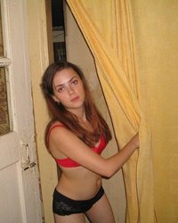 Домохозяйки оголяют грудь в гостях 12 фотография Домохозяйки оголяют грудь в гостях 12 фотография