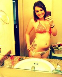 Мамзели хвастаются своими пышными достоинствами 2 фотография Мамзели хвастаются своими пышными достоинствами 2 фотография