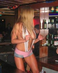 Распутные сучки разделись в ночном клубе 15 фотография Распутные сучки разделись в ночном клубе 15 фотография