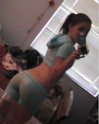 Сучки делают оголенное селфи 2 фотография Сучки делают оголенное селфи 2 фотография