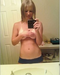 Сучки делают оголенное селфи 9 фотография Сучки делают оголенное селфи 9 фотография