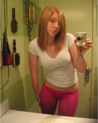 Сучки делают оголенное селфи 11 фотография Сучки делают оголенное селфи 11 фотография