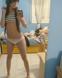 Худенькие мамзели обнажились для селфи 14 фотография Худенькие мамзели обнажились для селфи 14 фотография