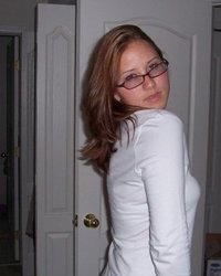 Мнительную Маринку уговорили раздеться 20 фотография Мнительную Маринку уговорили раздеться 20 фотография