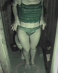 Женщина не знала о скрытой камере в туалете 3 фотография Женщина не знала о скрытой камере в туалете 3 фотография