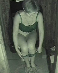 Женщина не знала о скрытой камере в туалете 6 фотография Женщина не знала о скрытой камере в туалете 6 фотография