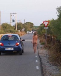 Голая Алисия прошлась по пляжу голышом 8 фотография Голая Алисия прошлась по пляжу голышом 8 фотография