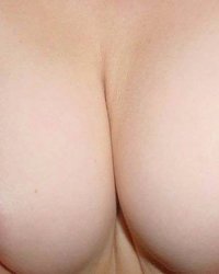 Нежная давалка соблазняет очередного любовника 9 фотография Нежная давалка соблазняет очередного любовника 9 фотография