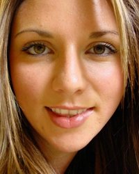 Красивая киска улыбчивой милахи 1 фотография Красивая киска улыбчивой милахи 1 фотография