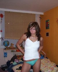 Брюнетка показала сиськи настойчивому любовнику 10 фотография Брюнетка показала сиськи настойчивому любовнику 10 фотография