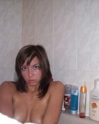 Брюнетка показала сиськи настойчивому любовнику 13 фотография Брюнетка показала сиськи настойчивому любовнику 13 фотография