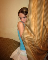 Китти разделась и немного поиграла со своей писькой 5 фотография Китти разделась и немного поиграла со своей писькой 5 фотография