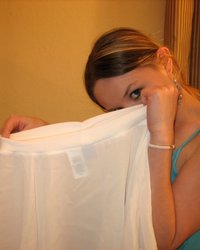 Китти разделась и немного поиграла со своей писькой 15 фотография Китти разделась и немного поиграла со своей писькой 15 фотография