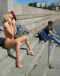 Марина прогулялась по набережной без одежды 20 фотография Марина прогулялась по набережной без одежды 20 фотография