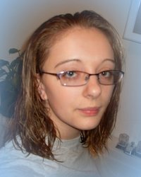 Легкая эротика от молодой очкарички 6 фотография Легкая эротика от молодой очкарички 6 фотография