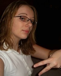 Легкая эротика от молодой очкарички 14 фотография Легкая эротика от молодой очкарички 14 фотография