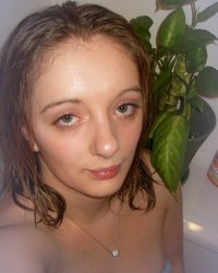 Легкая эротика от молодой очкарички 28 фотография Легкая эротика от молодой очкарички 28 фотография