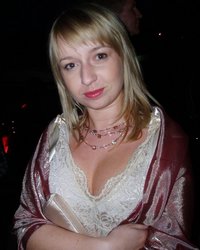 Домашняя блондиночка позирует перед хахалем 21 фотография Домашняя блондиночка позирует перед хахалем 21 фотография