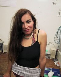 Кендра жить не может без члена во рту 1 фотография Кендра жить не может без члена во рту 1 фотография