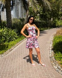 Сексуальная брюнетка развлекается на отдыхе 4 фотография Сексуальная брюнетка развлекается на отдыхе 4 фотография