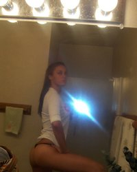 Соблазнительная медсестра любит оголятся 7 фотография Соблазнительная медсестра любит оголятся 7 фотография