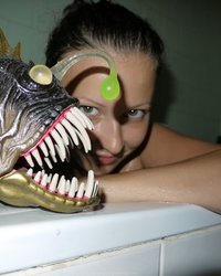 Влюбленные отметили годовщину шашлыком и шампанским в ванне 21 фотография Влюбленные отметили годовщину шашлыком и шампанским в ванне 21 фотография