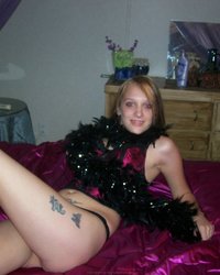 Молодая соблазнительница принимает ванну 8 фотография Молодая соблазнительница принимает ванну 8 фотография