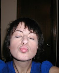 Брюнетка обожает прикалываться и экспериментировать в сексе 16 фотография Брюнетка обожает прикалываться и экспериментировать в сексе 16 фотография