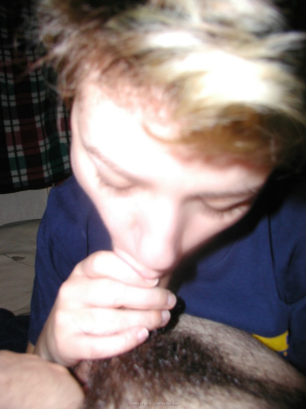 Брюнетка обожает прикалываться и экспериментировать в сексе 31 фото