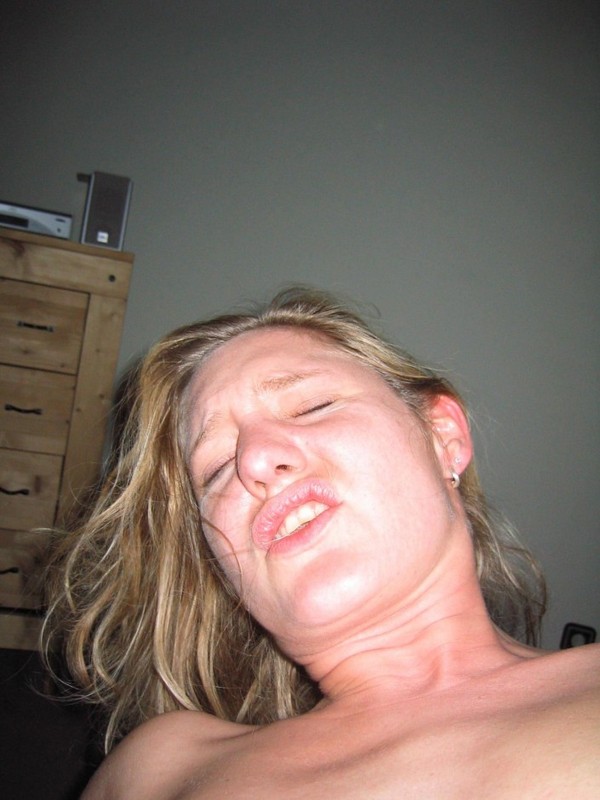 Грудастой подружке после вечеринки приспичило заняться сексом 14 фото