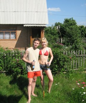 Сельский мачо заснял в бане двух подружек