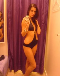 Девушки берут в руки фотоаппараты и снимают себя голышом перед зеркалом 2 фотография Девушки берут в руки фотоаппараты и снимают себя голышом перед зеркалом 2 фотография