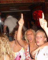 Молодежь хорошо оторвалась на вечеринке 4 фотография Молодежь хорошо оторвалась на вечеринке 4 фотография