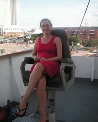 Девица с отличной грудью предлагает потрахаться 1 фотография Девица с отличной грудью предлагает потрахаться 1 фотография