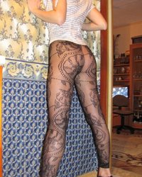 Марина позирует в кружевных чулках 6 фотография Марина позирует в кружевных чулках 6 фотография