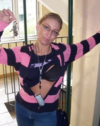 Загорелая жена любит сосать 3 фотография Загорелая жена любит сосать 3 фотография