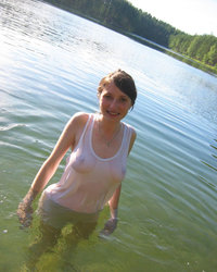 Телка с приятелем отправилась на природу жарить шашлыки 17 фотография Телка с приятелем отправилась на природу жарить шашлыки 17 фотография