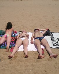 Девка уснула на пляже и ее кожа стала красной 17 фотография Девка уснула на пляже и ее кожа стала красной 17 фотография