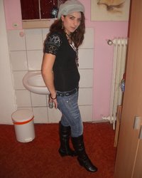 Пьяная армянка разделась перед мужиком 3 фотография Пьяная армянка разделась перед мужиком 3 фотография