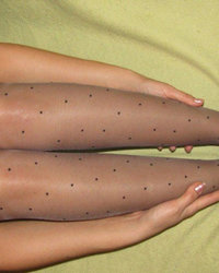 Распутная конфетка показывает свою влажную щель 5 фотография Распутная конфетка показывает свою влажную щель 5 фотография